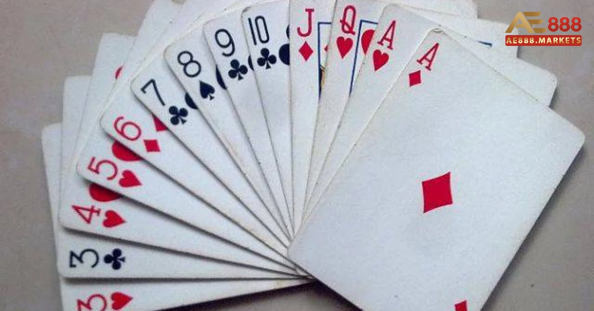 Bluffing không chỉ là một khái niệm trong poker mà còn có thể áp dụng trong Tiến Lên